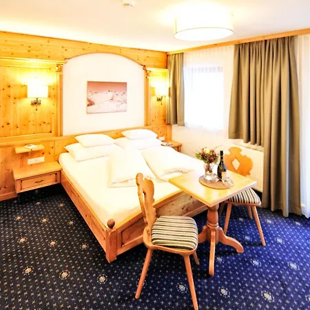 Garni Bellevue 4* イシュグル