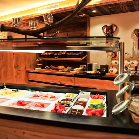 Garni Bellevue 酒店 4*