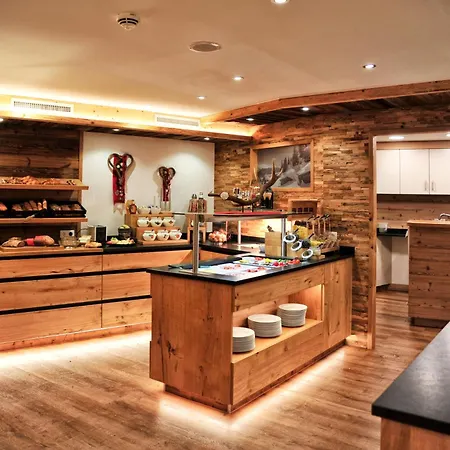 Garni Bellevue 4* ايشجل