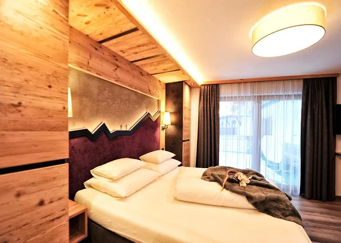 Hotel Garni Bellevue 4*