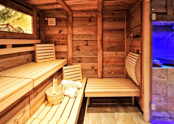 Hotel Garni Bellevue 4*