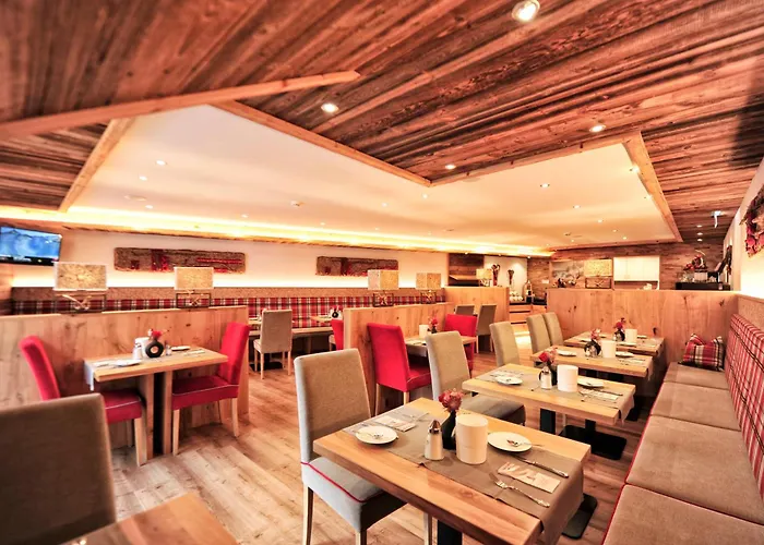 Hotel Garni Bellevue 4*